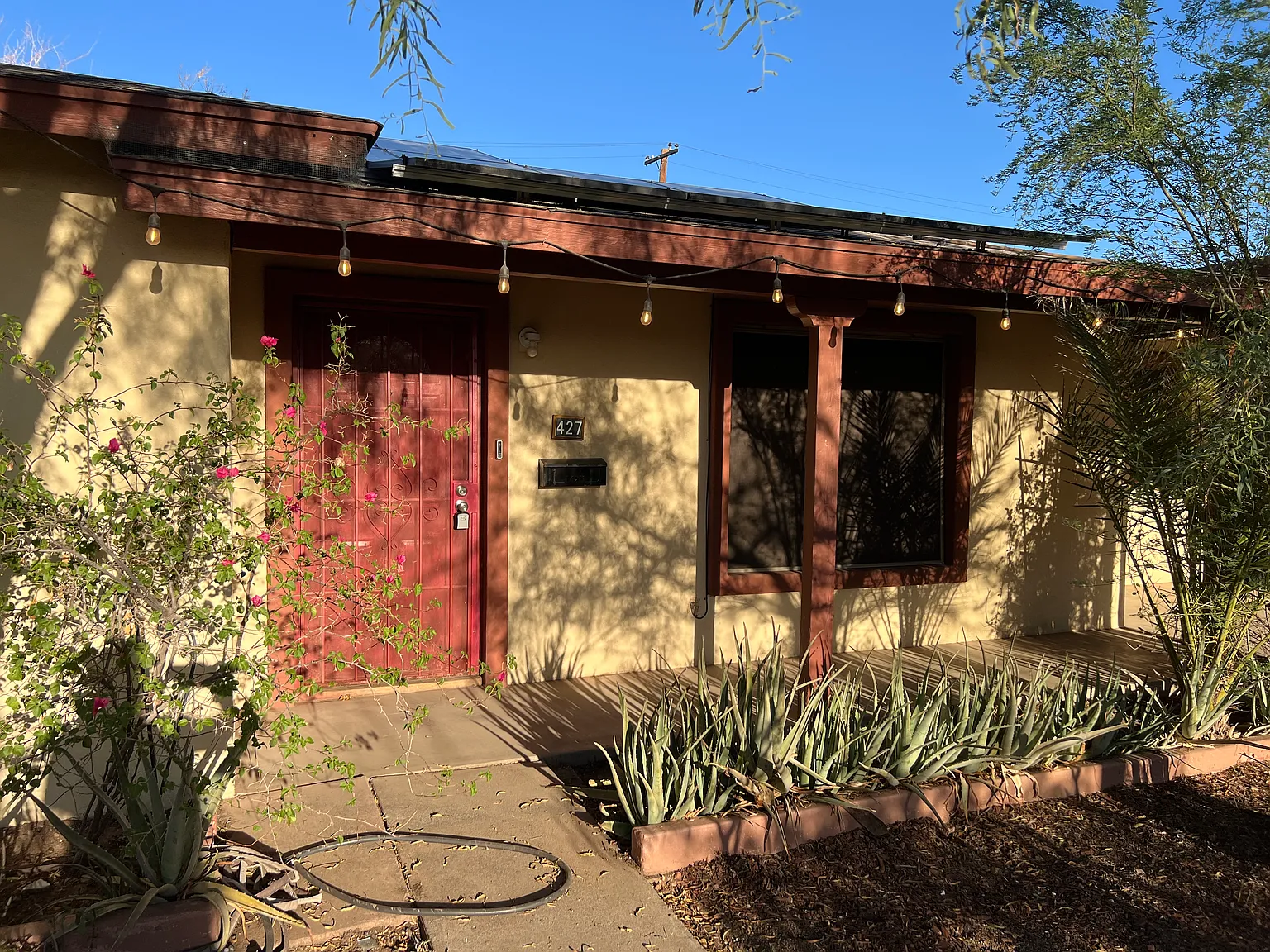 Mesa Home 3 bedrooms 2 bathrooms — Photo 2