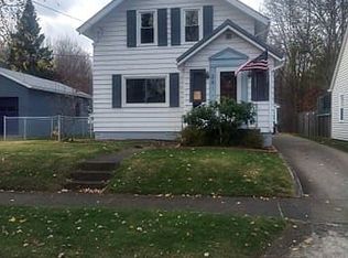 281 West St, Conneaut, OH 44030
