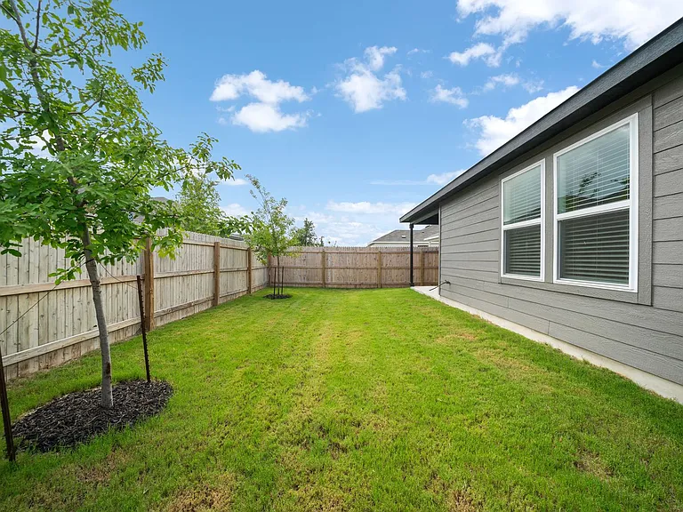 1115 Pigeon Ln — Photo 29