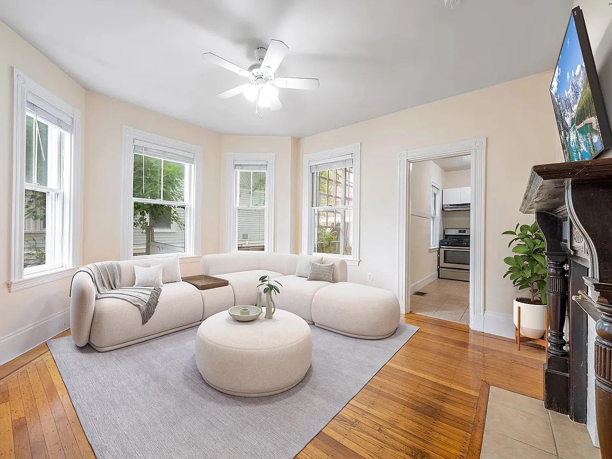 Building Photo - 8 Westerly St #1