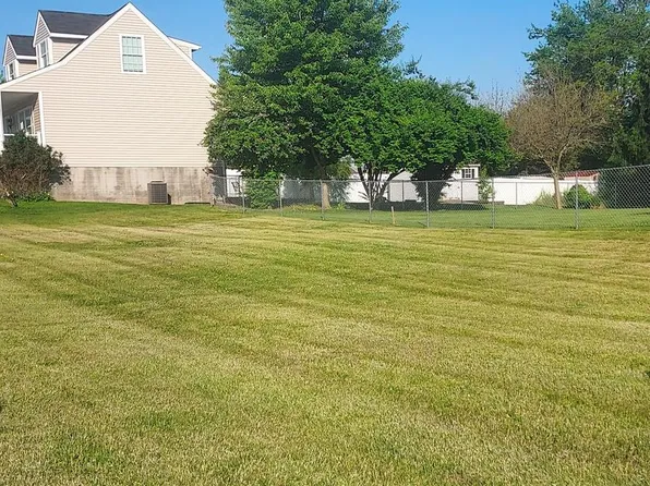 125 Commerce St, Taneytown, MD 21787