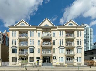 1026 S 12th Ave SW #202, Calgary, AB T2R 0J6