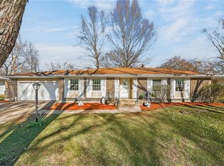 501 Pheasant St, Harrisonville, MO 64701