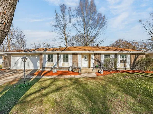 501 Pheasant St, Harrisonville, MO 64701