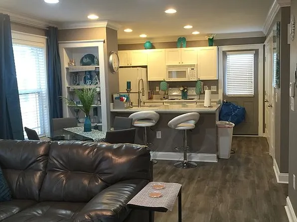 490 Barnett Shoals Rd APT 417, Athens, GA 30605