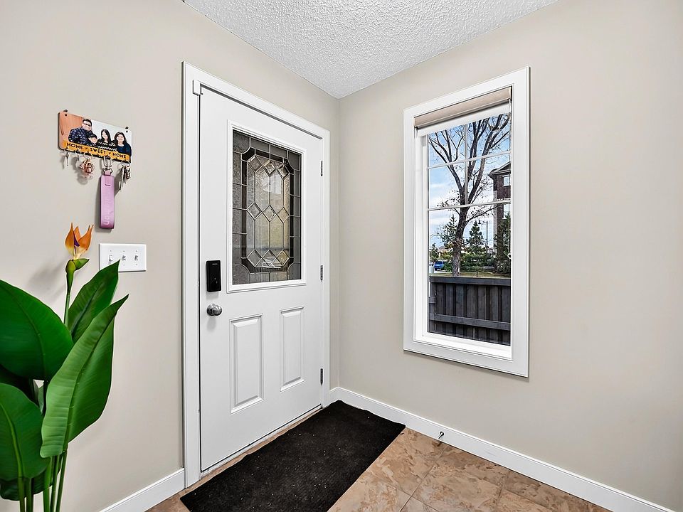 1st image of 1673 Cunningham Way SW