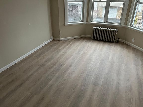 4th image of 72 Winthrop St #1