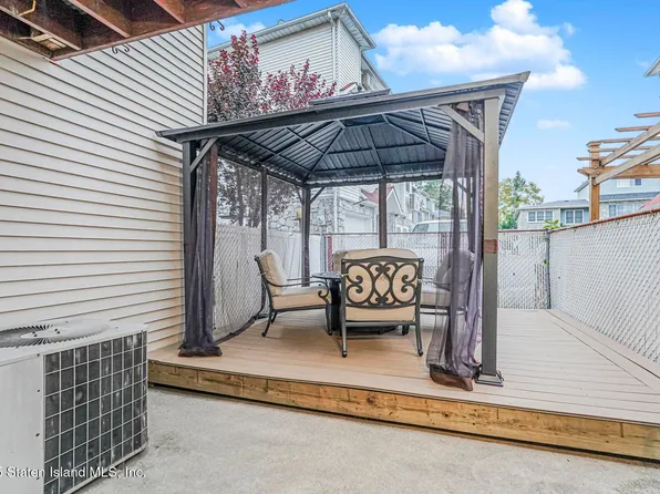 98 Church Avenue image 37 of 38