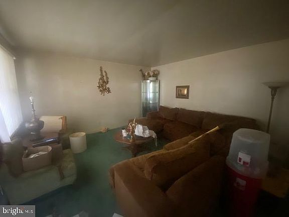 2nd image of 2908 Fendall Rd