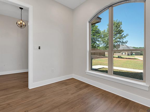 5th image of 106 Cecelia Ln