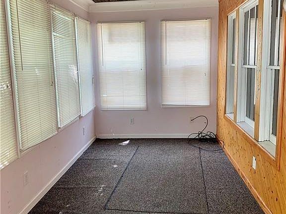 2nd image of 23 Ellwood Pl