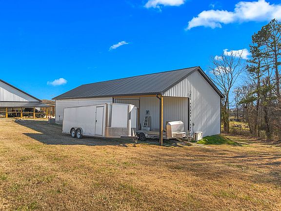 5th image of 559 Morie Rd