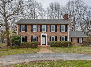 312 Marbeth Ln, Tullahoma, TN 37388