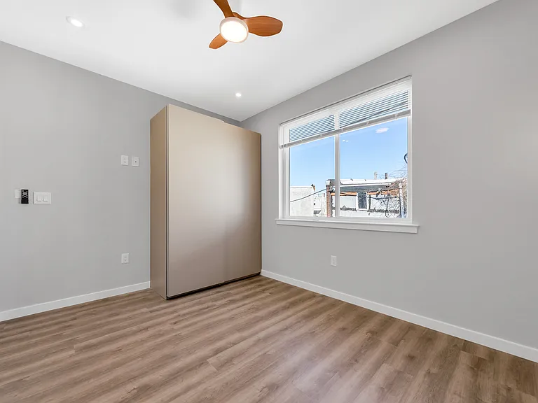 2635 W Sterner St — Photo 8