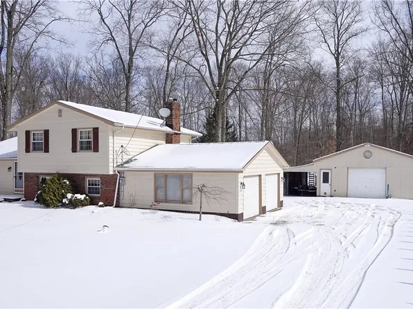 18985 Jug Rd, Garrettsville, OH 44231