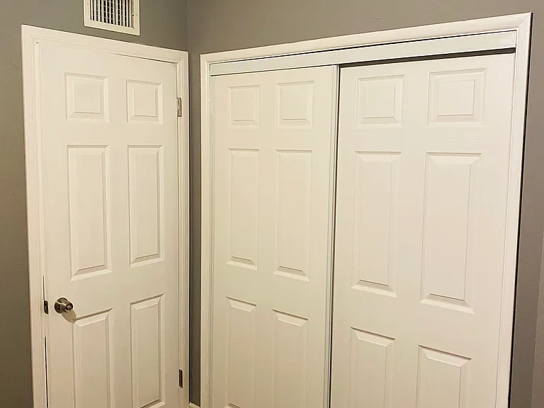 907 W Olive Ave — Photo 17
