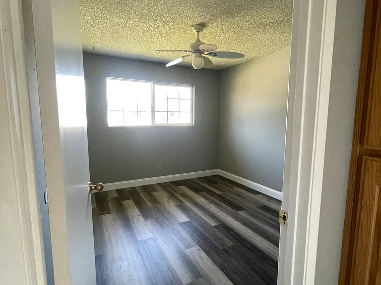 421 Cordelia St — Photo 15