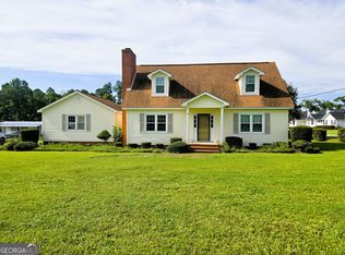 122 Wanda Ln, Swainsboro, GA 30401