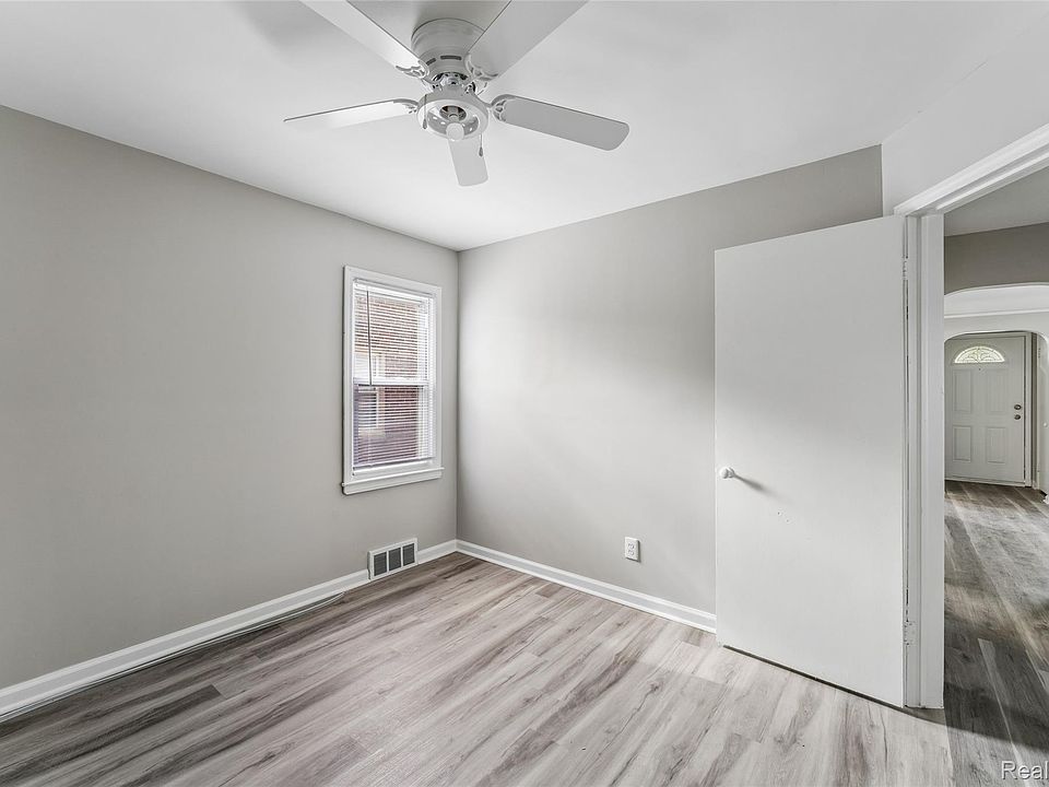 9990 Virgil Ave, photo 20