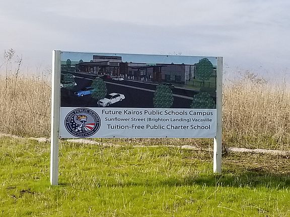 4th image of 260 Daphne Dr