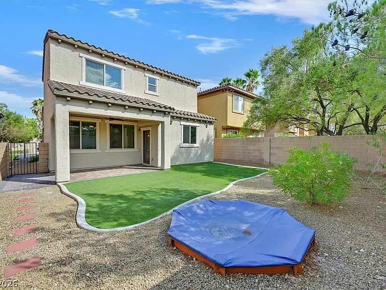 719 Orchard Course Dr — Photo 3