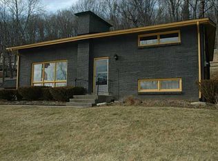 1324 Noblestown Rd, Oakdale, PA 15071