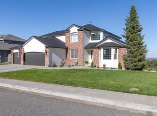 2162 Morency Dr, Richland, WA