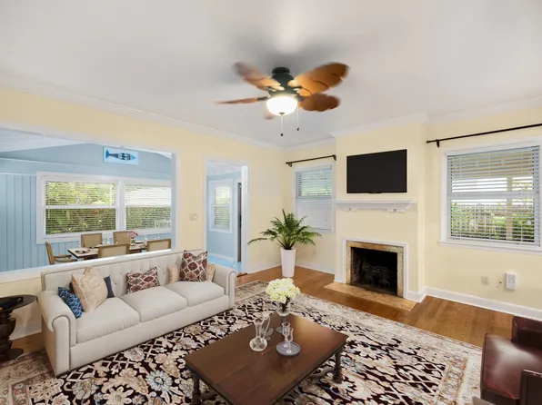 421 Pilgrim Road, West Palm Beach, FL 33405