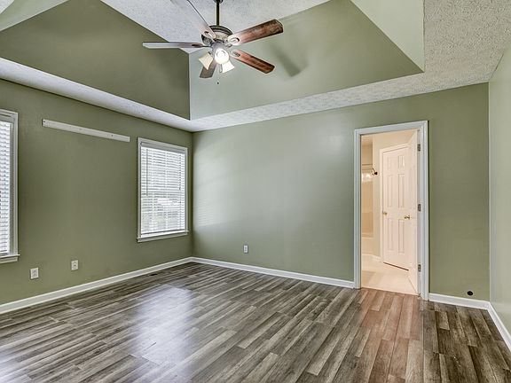 5th image of 212 Beechbrook Ct