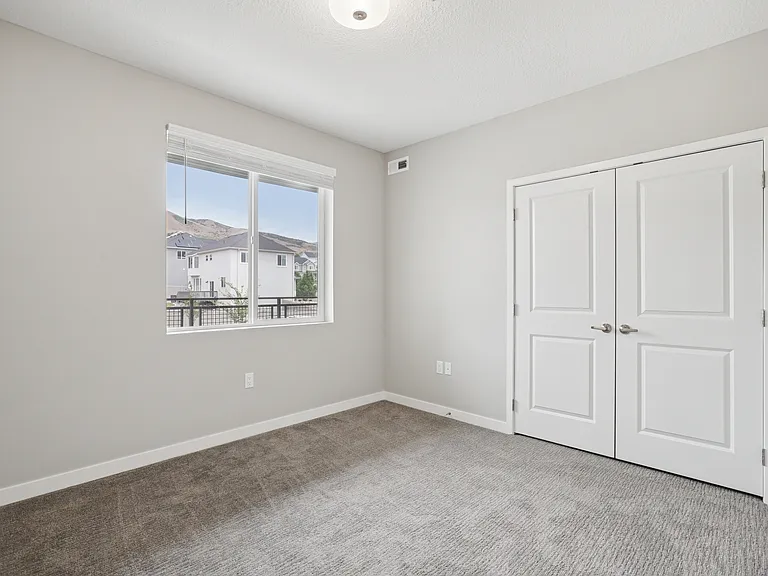 The Vue at Traverse Ridge — Photo 104
