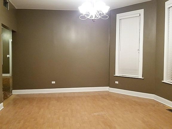 3rd image of 3651 W Wabansia Ave #1
