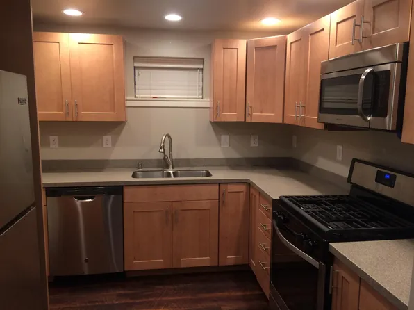 539 Pacific Pl, Anchorage, AK 99501