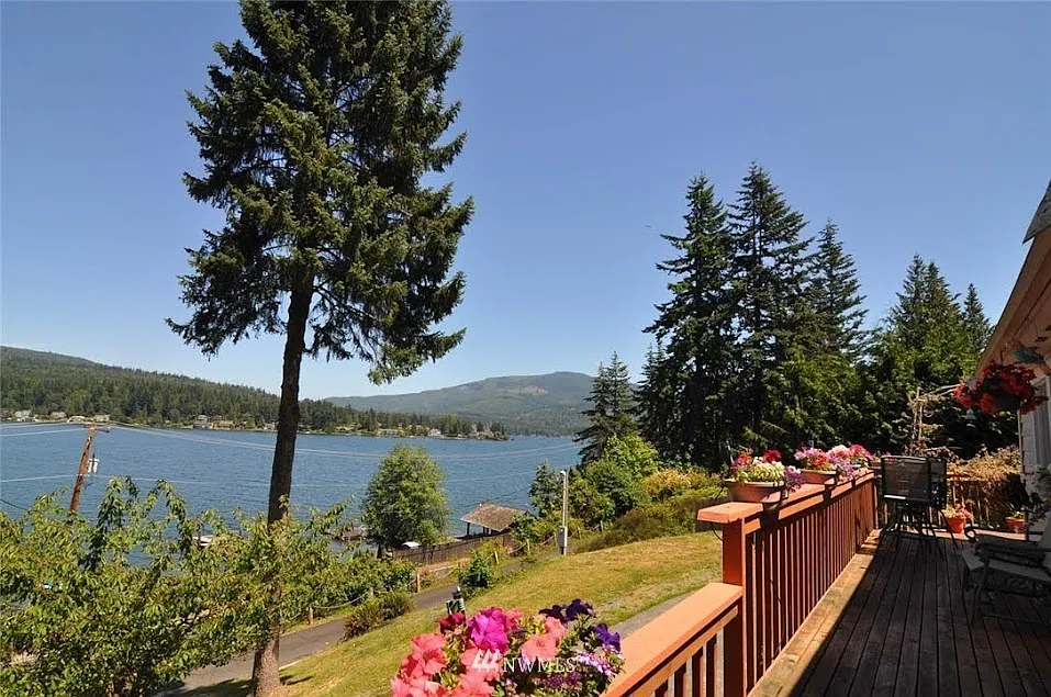 3 bed, 2400 sqft, $3,500 — Photo 4
