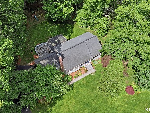 3rd image of 5 Lawton Drive