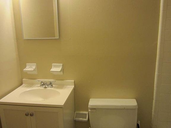 5th image of 100 Lankford Cir APT C8