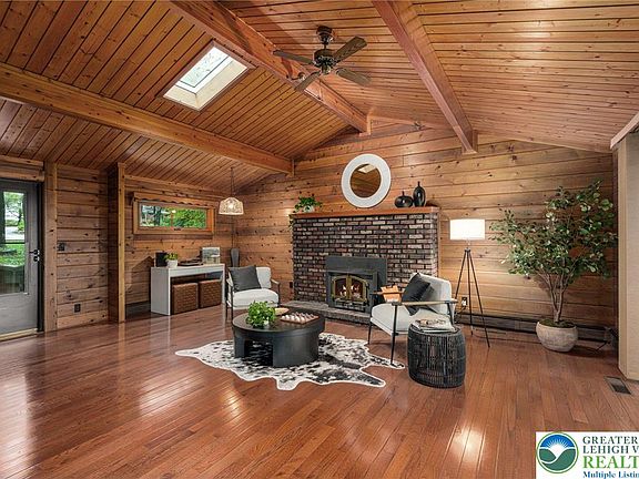5th image of 5732 Shady Ln E