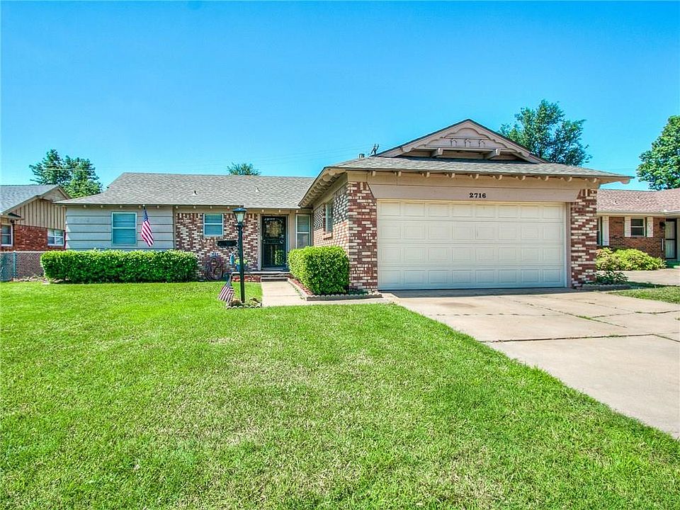 1st image of 2716 Ridgeview Dr