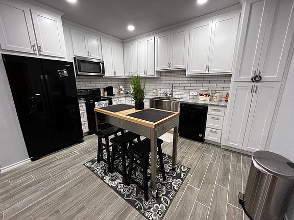 2nd image of 2164 Tanglewood Blvd #104B