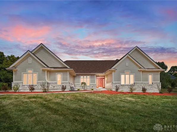 7038 Ashwood Ct, Springboro, OH 45066