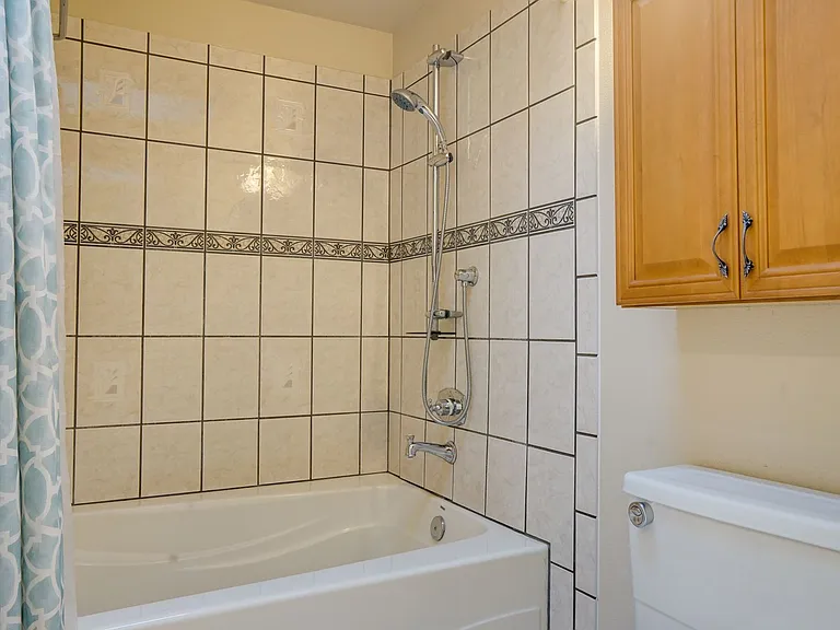 12822 SE 235th Pl — Photo 17