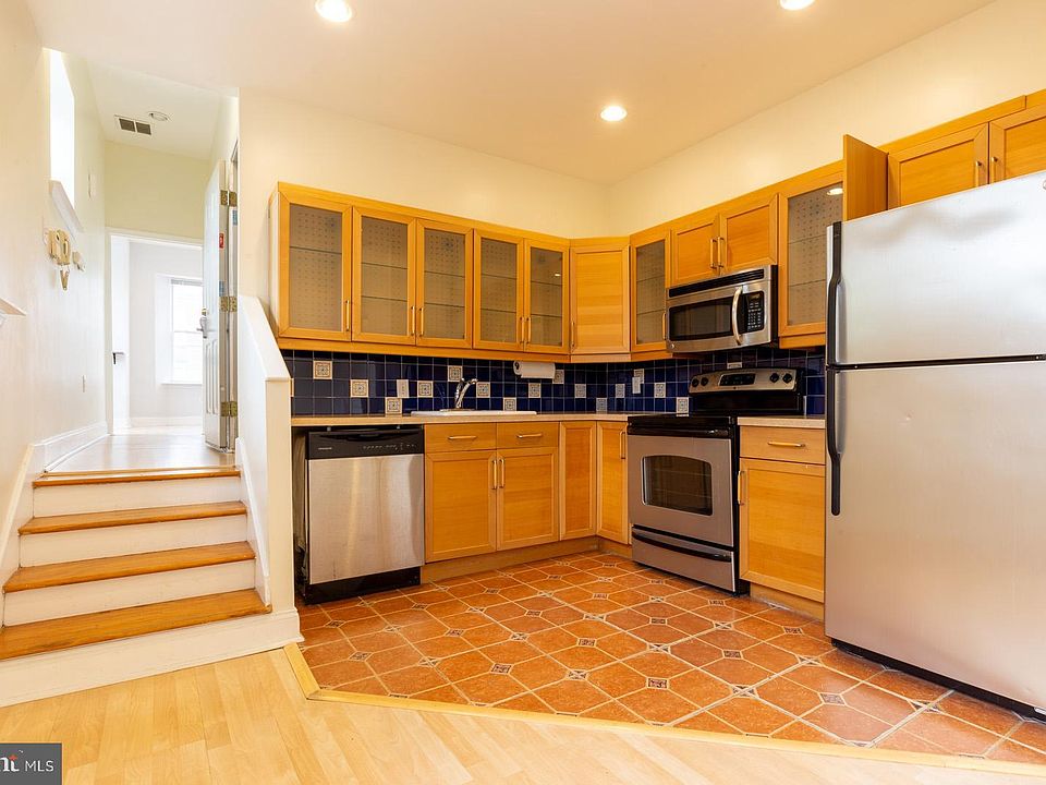 1st image of 3001 W Girard Ave APT 2