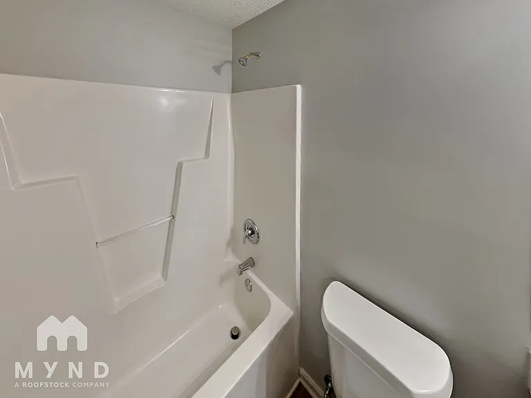 2113 Sunset Blvd — Photo 15