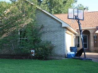 1236 Sagebrush St, Angleton, TX 77515