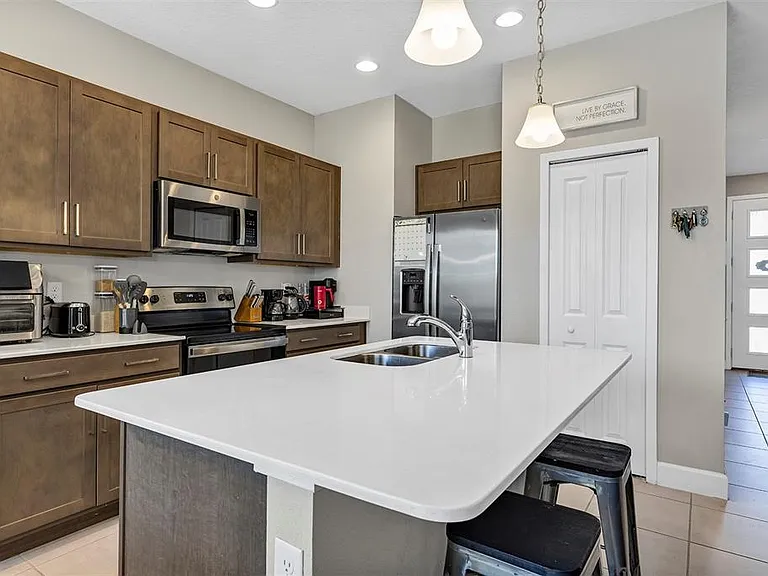 1401 Captiva Cv #23 — Photo 8