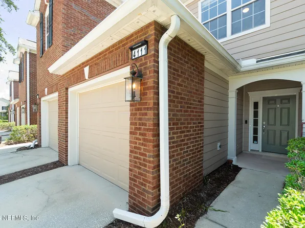 4111 CROWNWOOD Drive, Jacksonville, FL 32216