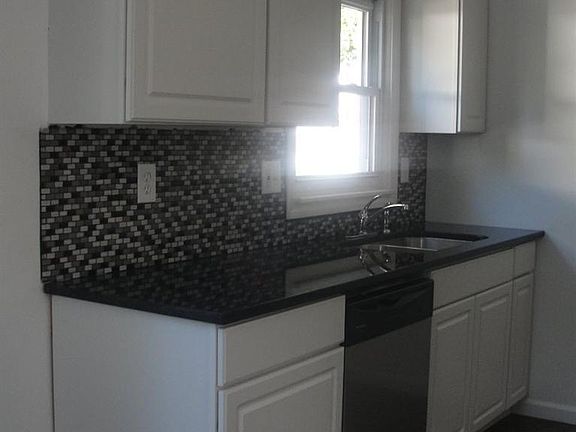 2nd image of 810 Dwight St
