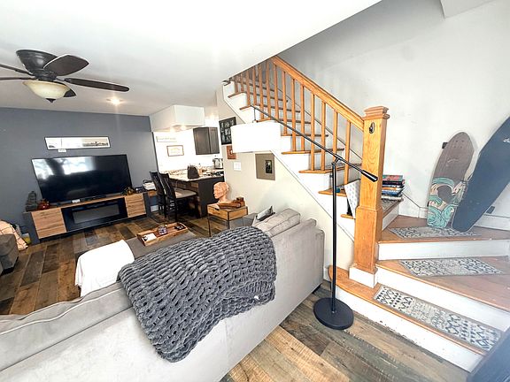 3rd image of 30 Lynde St