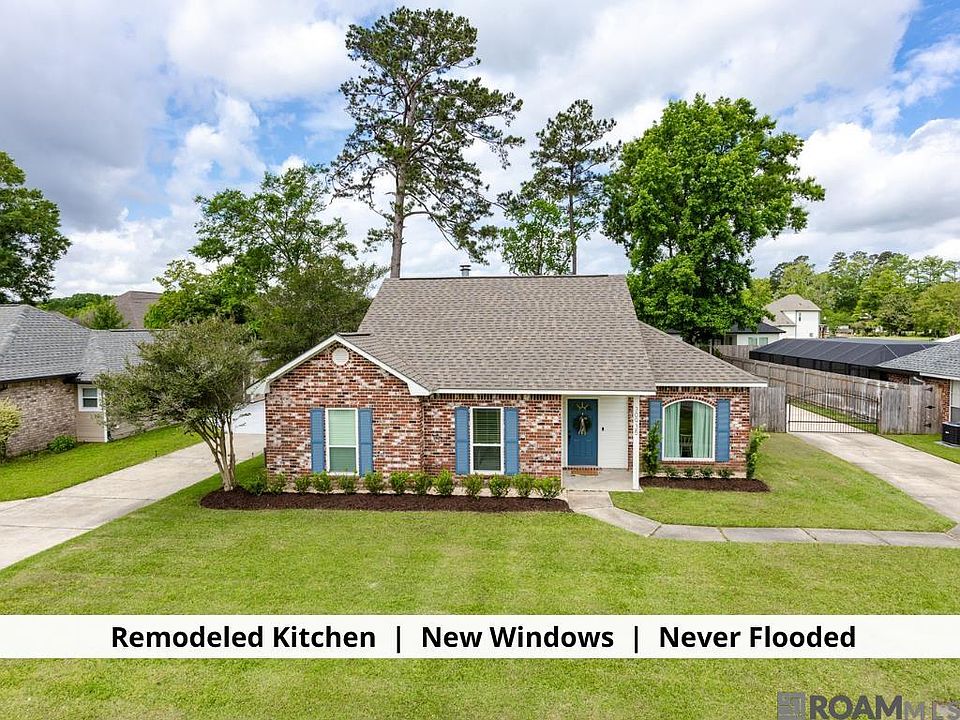 1st image of 30935 Meadow Wood Blvd