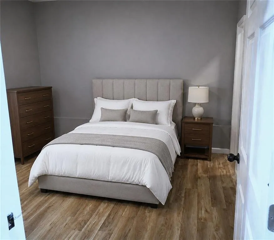 2 bed, 1.0 bath, $2,000 — Photo 3