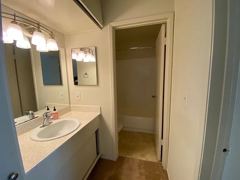 4 Commodore Dr #439 — Photo 13